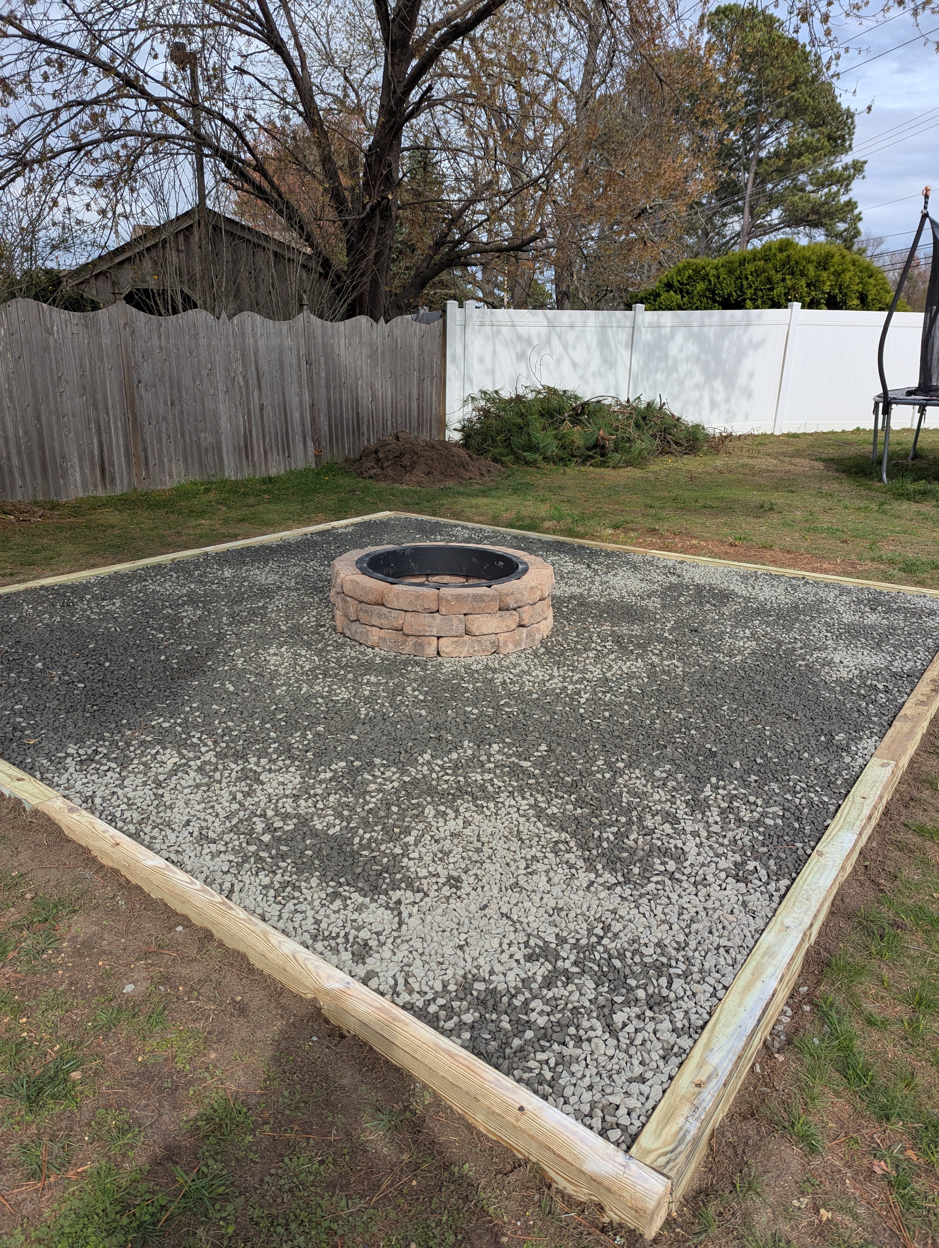 🔥 12' x 12' Gravel Fire Pit Area with Stone Fire Pit