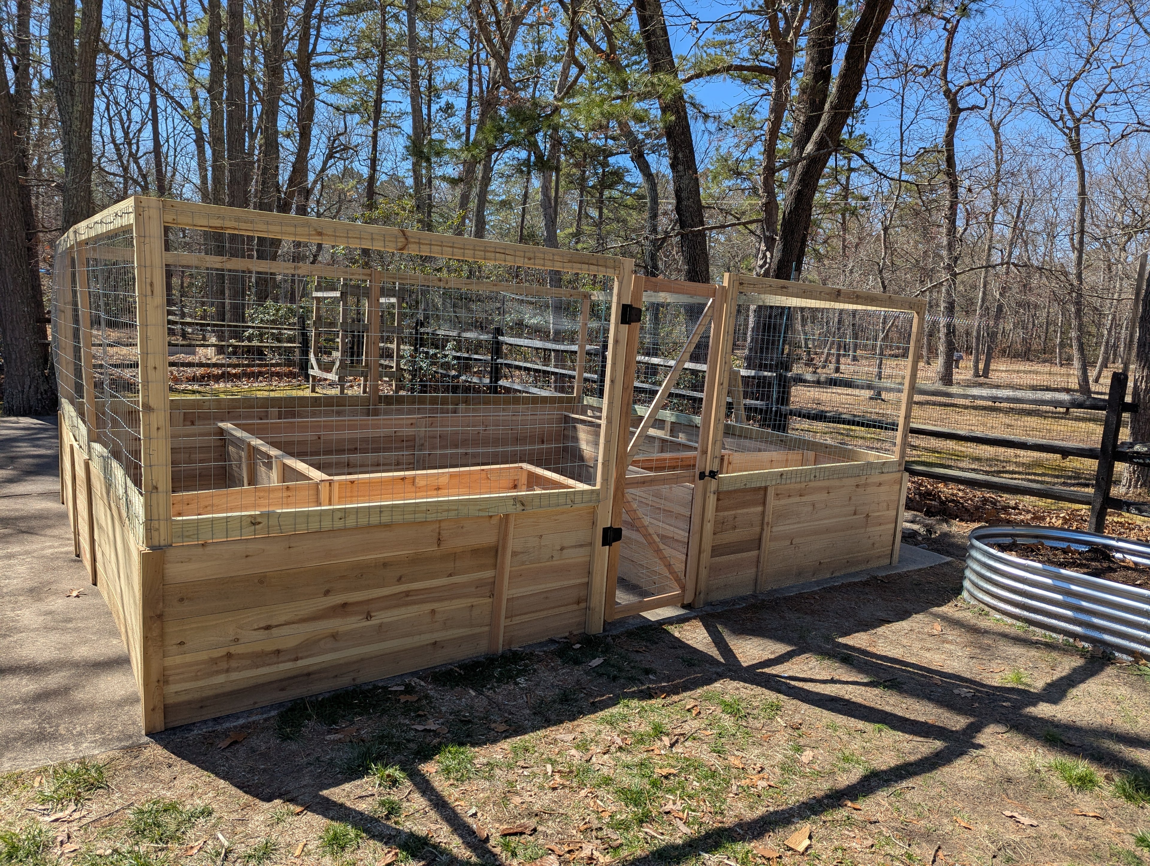 🌱 Cedar Raised Garden Bed Enclosure (Custom Sizes Available)