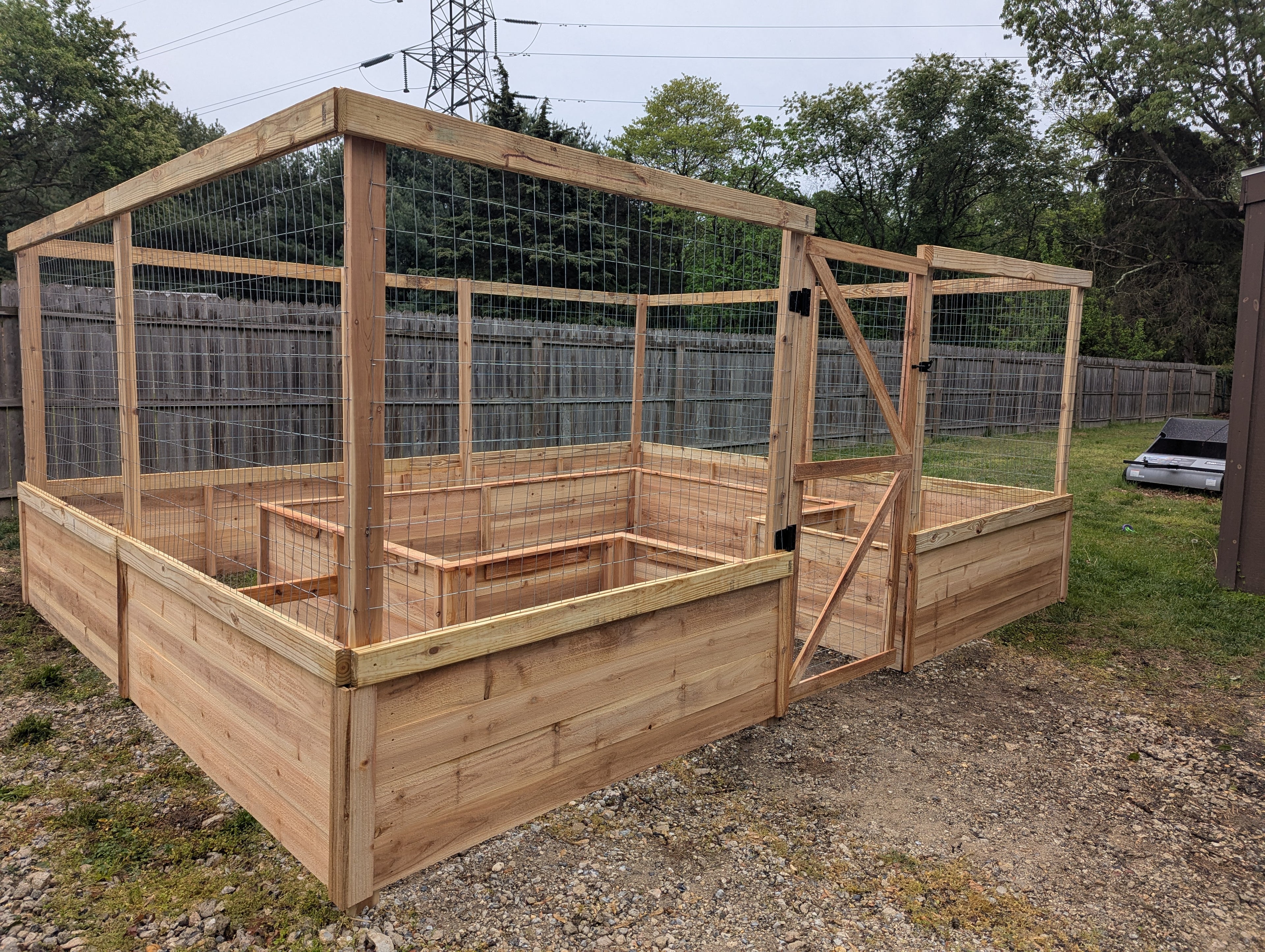 🌱 Cedar Raised Garden Bed Enclosure (Custom Sizes Available)